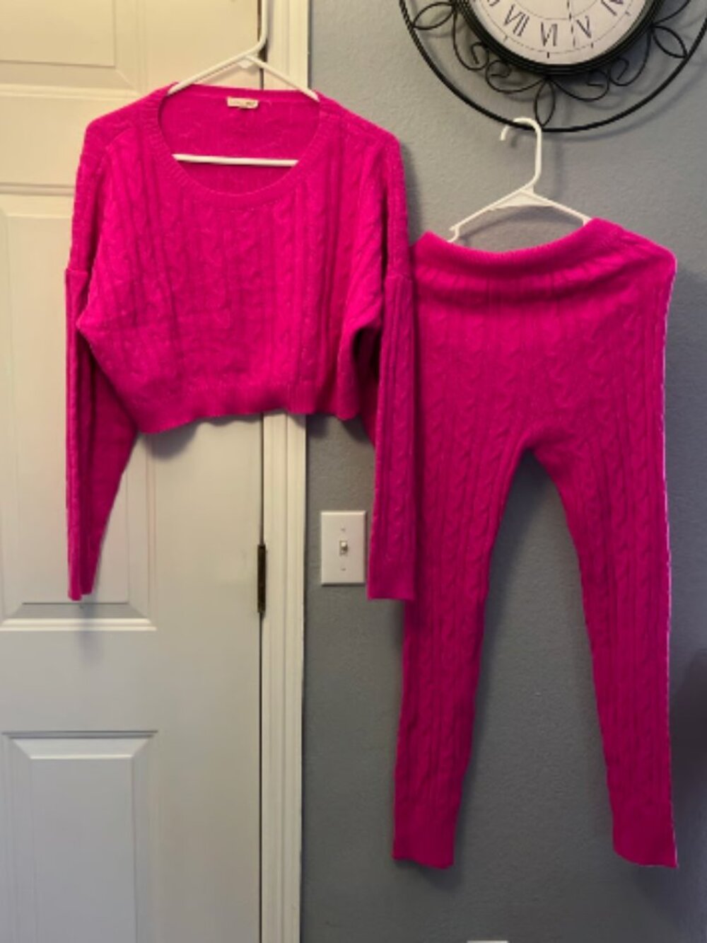 Love Sense Brand Size Small Hot Pink Crop Top Outfit